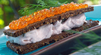 Tostada de taramosalata con huevas