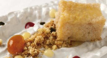 Torrija de aceituna y choco con cococha de corvina y su piel