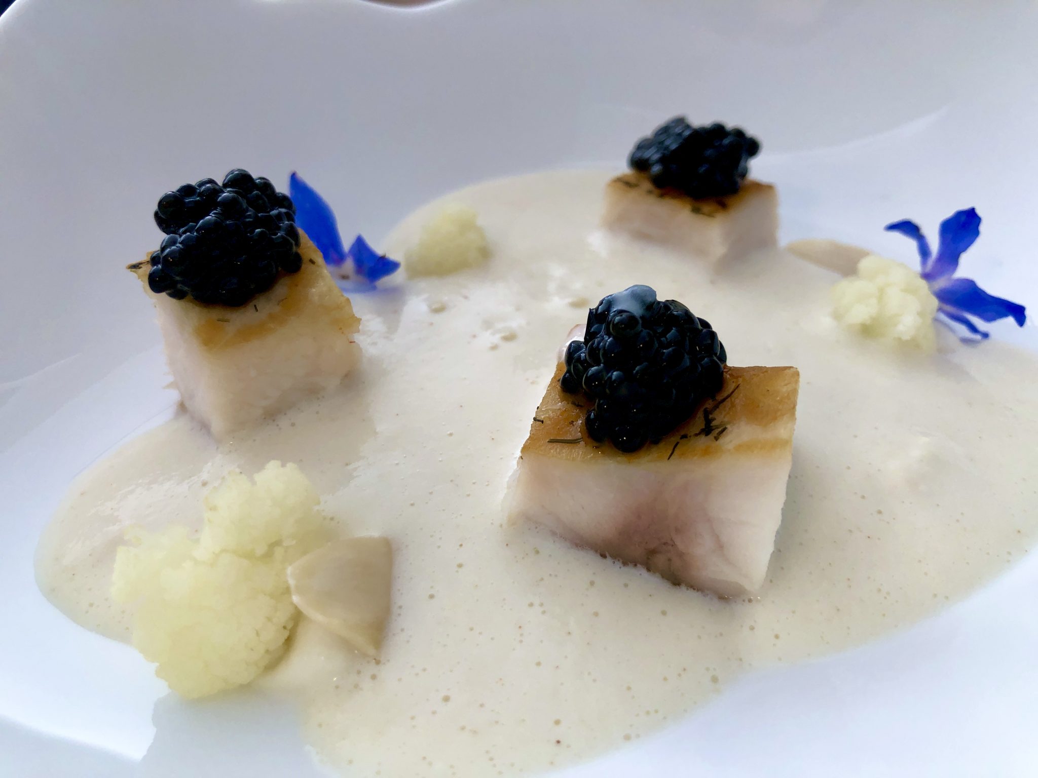 Restaurante Dromo (Badajoz) Coliflor, esturión ahumado y su caviar