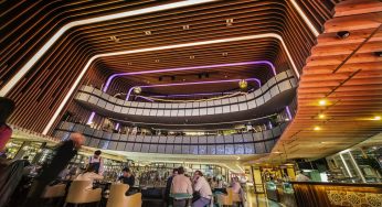 Reabre Platea