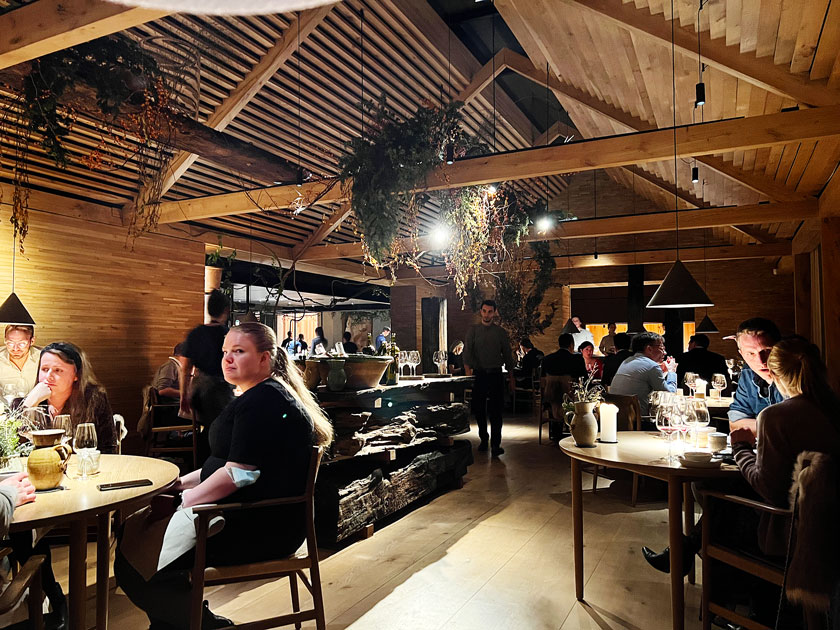 Sala del restaurante Noma (Copenhague) en invierno