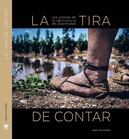 Fotos del libro La Tira de Contar, de José Luis Iniesta