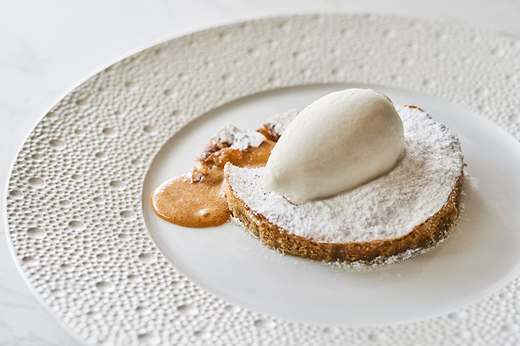 Tarta cremosa de almendras