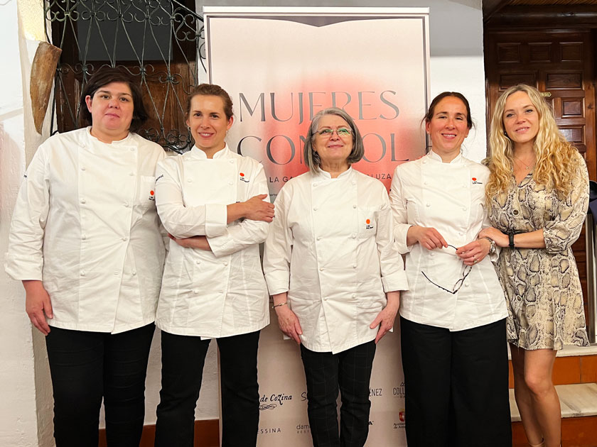 Mujeres andaluzas con sol: Celia Jiménez, Camila Ferraro, Charo Carmona, Lola Marín y Pía Ninci