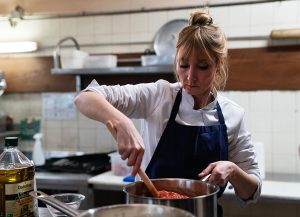 Fotograma de La brigada de la cocina