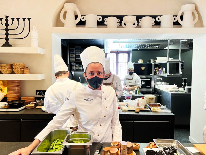 Begoña Rodrigo en la cocina de La Salita (Valencia)