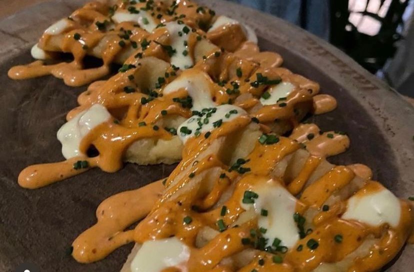 Bravas en Taberna Moemia