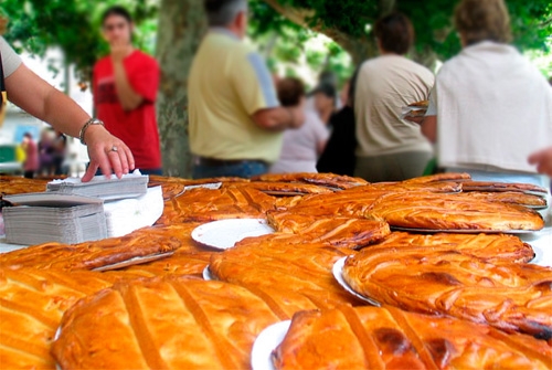 Empanadas gallegas en la Fiesta de la Empanada de Bandeira