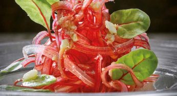 Ensalada cruda de acelgas (Rodrigo de la Calle)