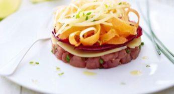 Tartar de atún marinado con verduras y Emmentaler AOP
