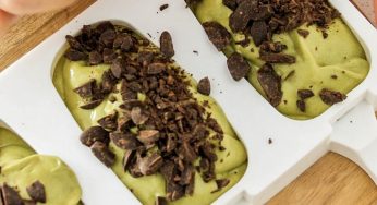 Helado de aguacate, menta y chocolate