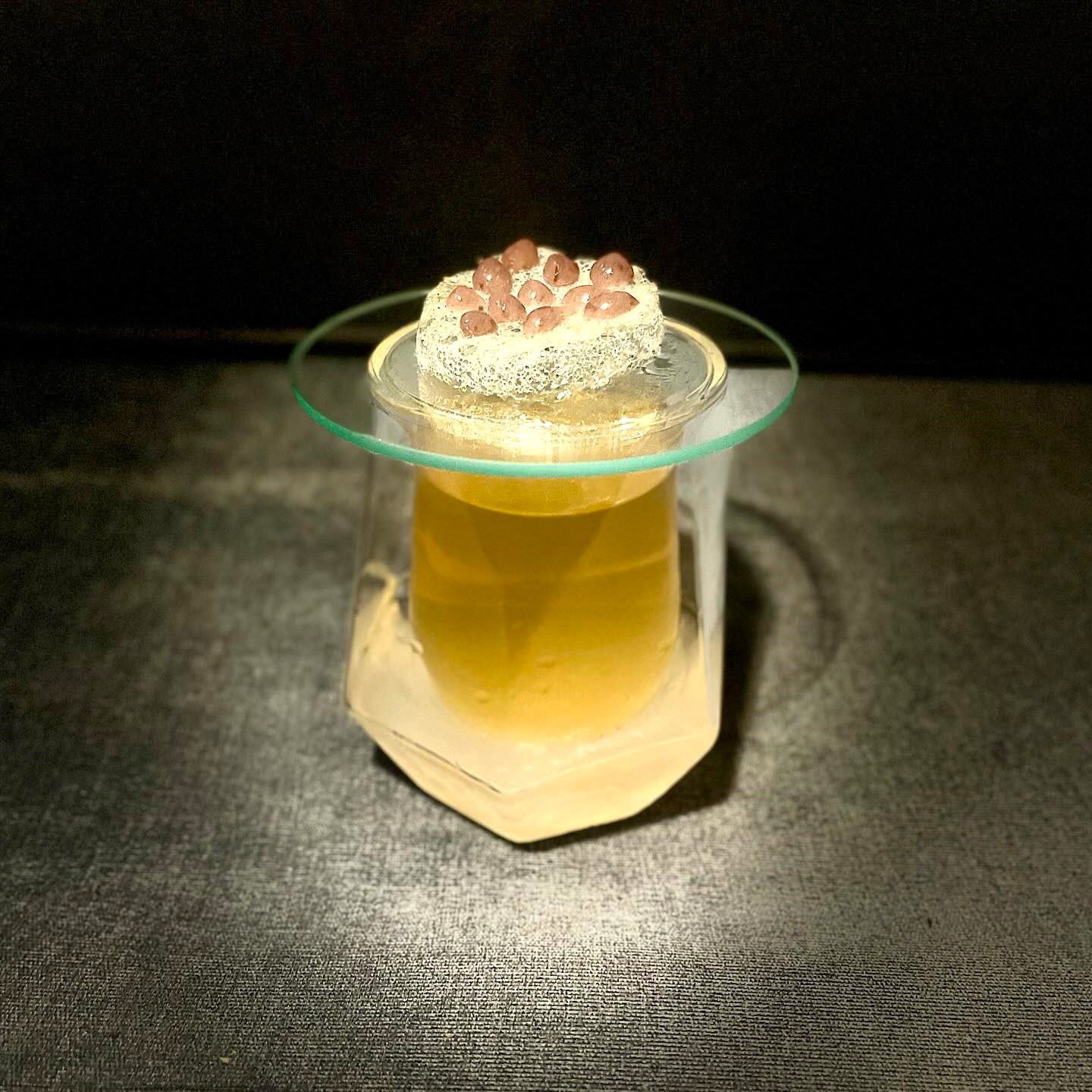 Mejores bares de tapas de Madrid. Cóctel de Angelita