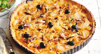Tarta de cebollas y anchoas