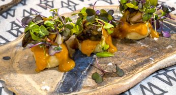 Muchines de yuca con salsa de frutas de Ayawaskha Gastro