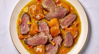 Magret de pato al escabeche de naranja y orejones