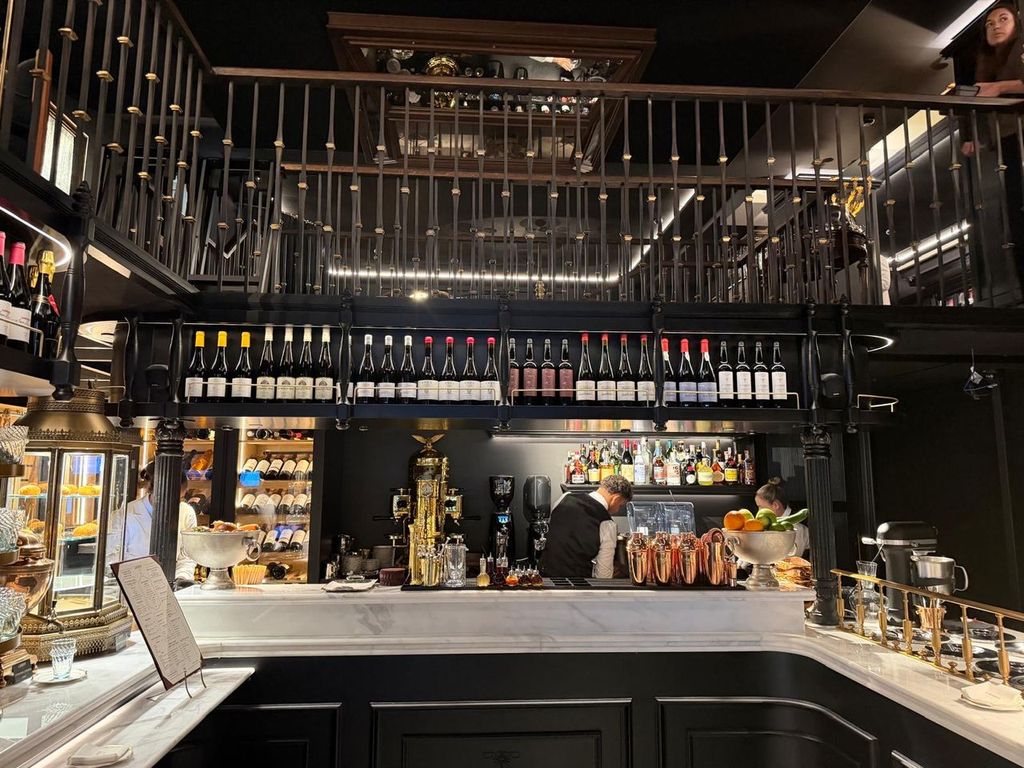 Lhardy Café